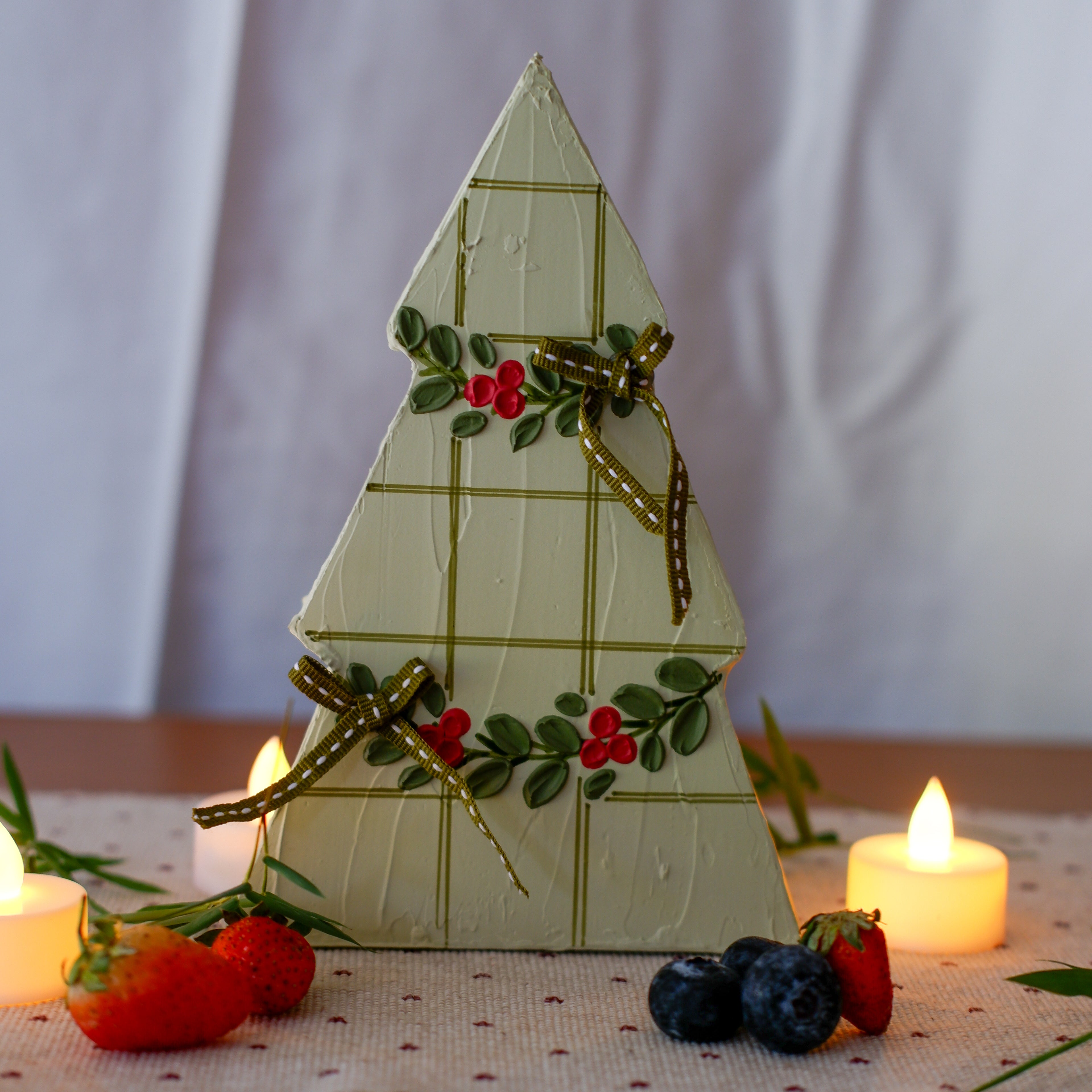 The Evergreen Check Tree (M)